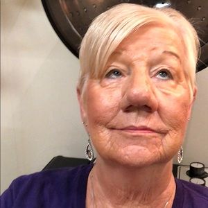 Meet your Posher, Regina